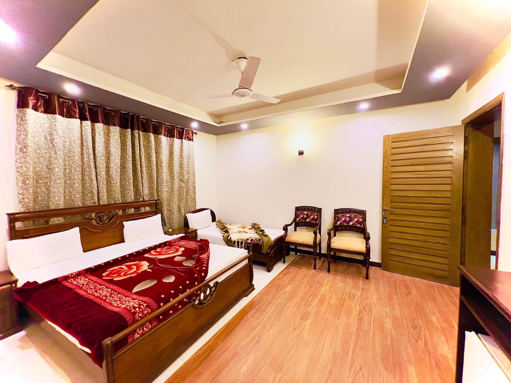 Holiday In Islamabad Extérieur photo