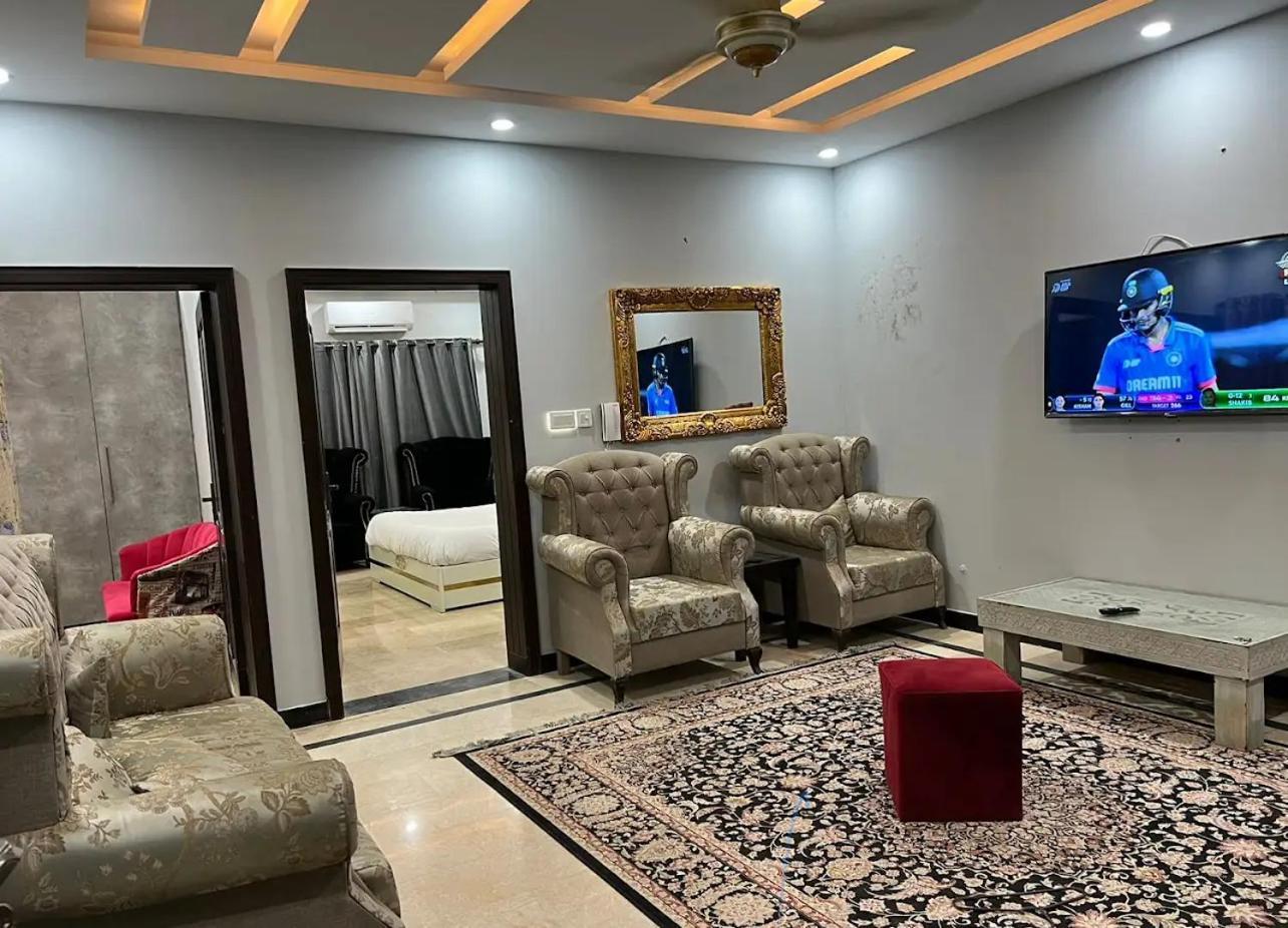 Holiday In Islamabad Extérieur photo