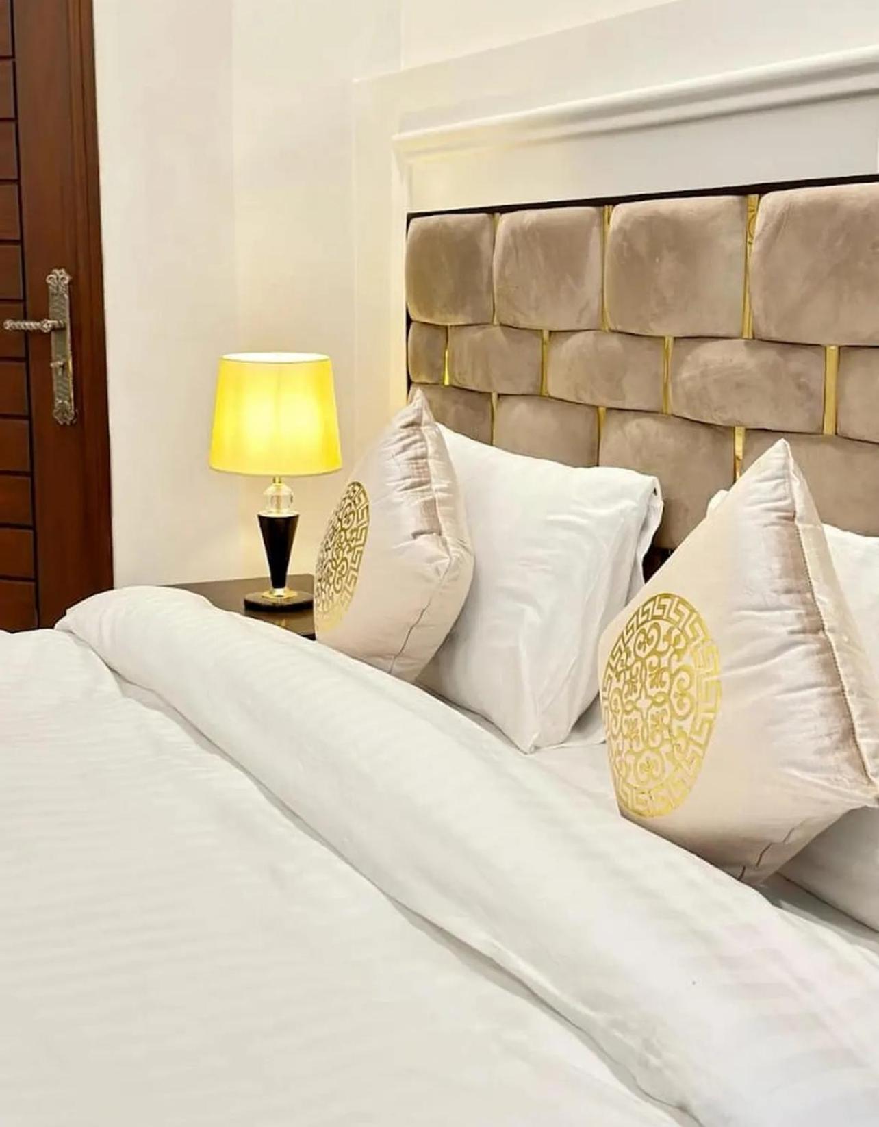 Holiday In Islamabad Extérieur photo